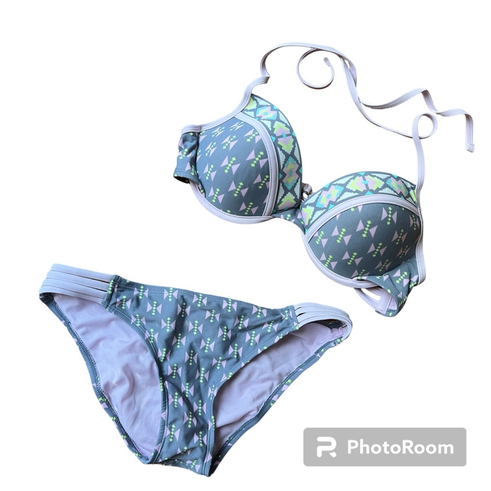 👙XHILARATION: Women’s size M, purple/gray multicolor bikini set, preowned.